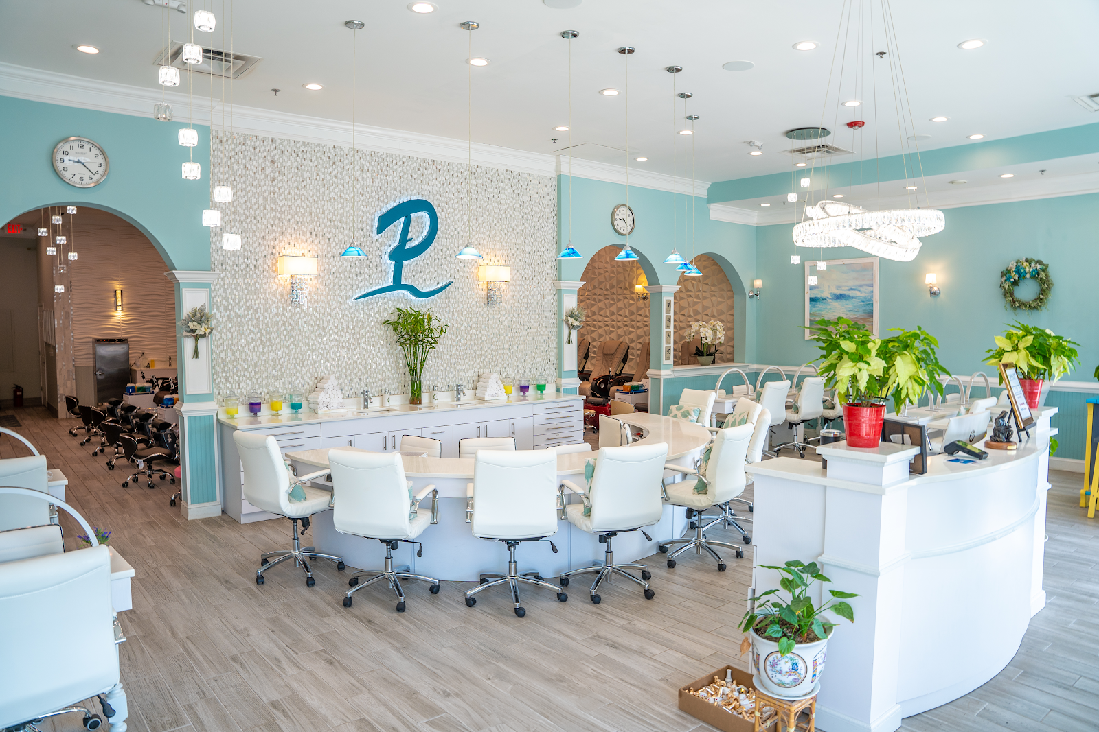 Pacific Nail Spa logo
